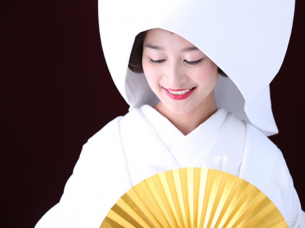 美しい和装スタイルに映えるメイクポイントを押さえて 日本伝統の奥深さを極める！